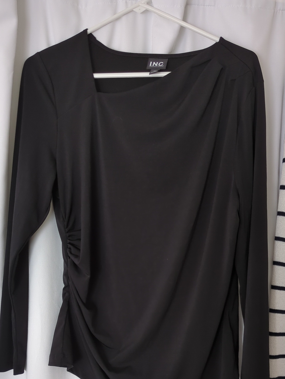 INC International Concepts Black Long-Sleeve Ruched Side Top